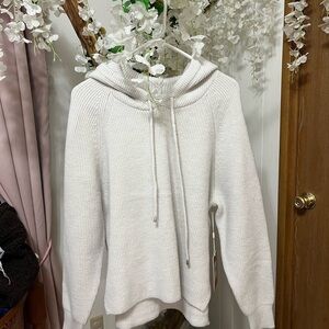 Cyrus Gray Hooded Sweater 🩶